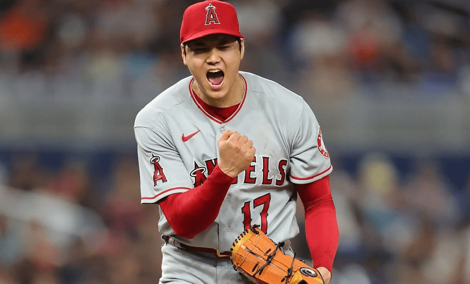 Shohei Ohtani of the L.A. Angels stretches his streak of starts without an earned run to four.